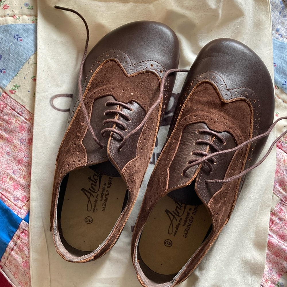 Aintap barefoot Oxford shoes, sz 40, US 9/9.5. Brown leather, handmade